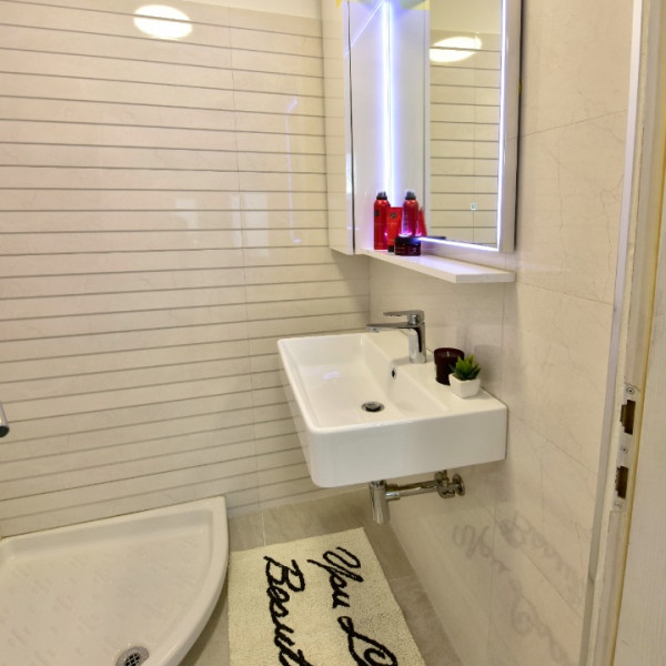 Bathroom / WC, Studio Apartment Ginger Porec, Apartments Aria and Ginger in the center of Poreč and near the sea, Istria - Croatia Poreč